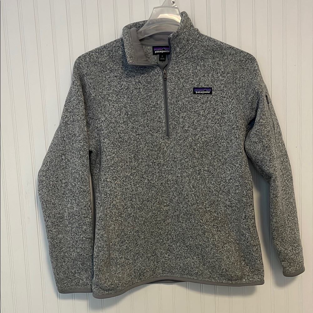 Patagonia Women's Gray Zip-Up Sweater (MEDIUM)